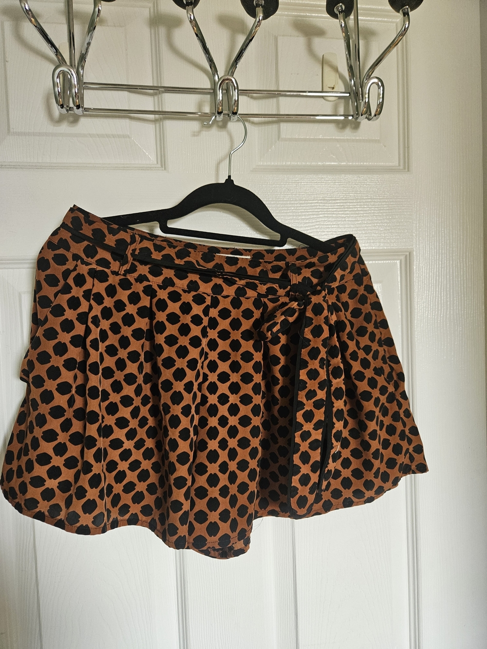 Ezra Women's Rust Brown Printed Tie-Waist Shorts